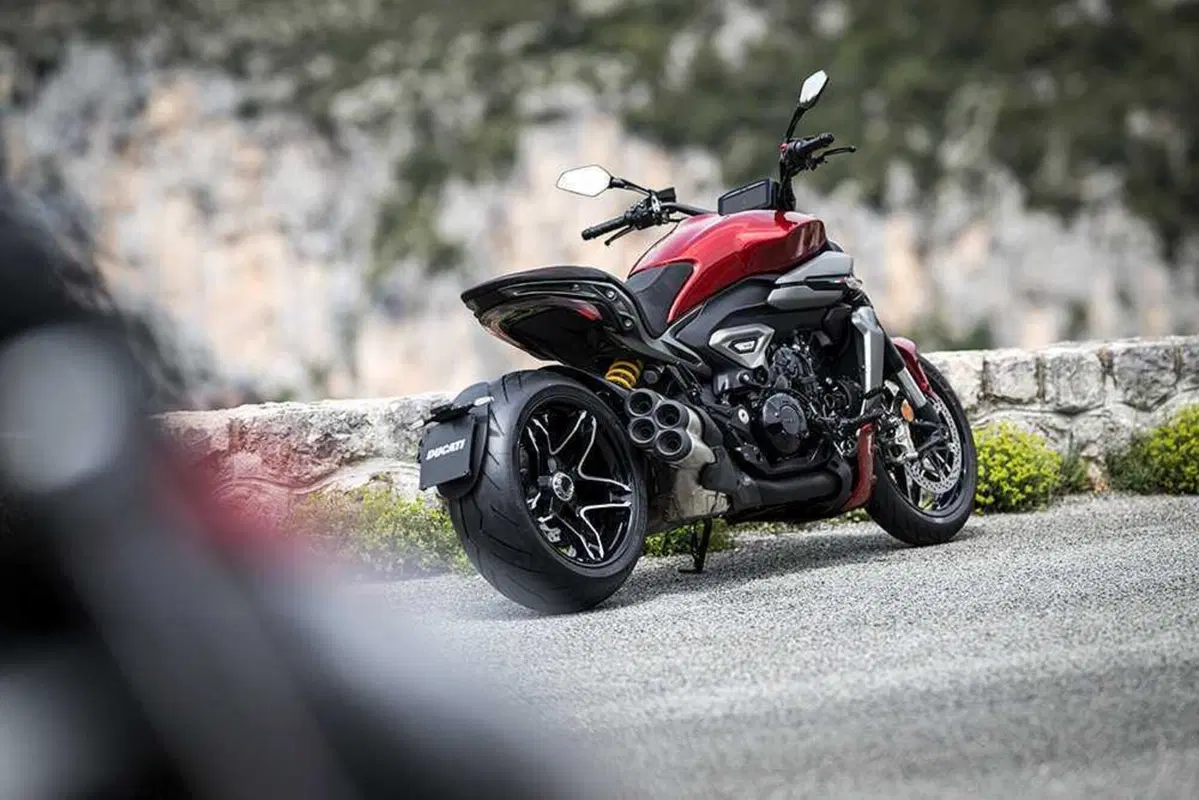 La cruiser da MotoGP! Abbiamo guidato la nuova Ducati XDiavel V4 [VIDEO] (99)
