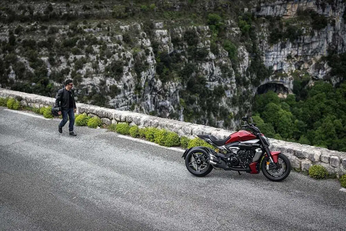 La cruiser da MotoGP! Abbiamo guidato la nuova Ducati XDiavel V4 [VIDEO] (107)