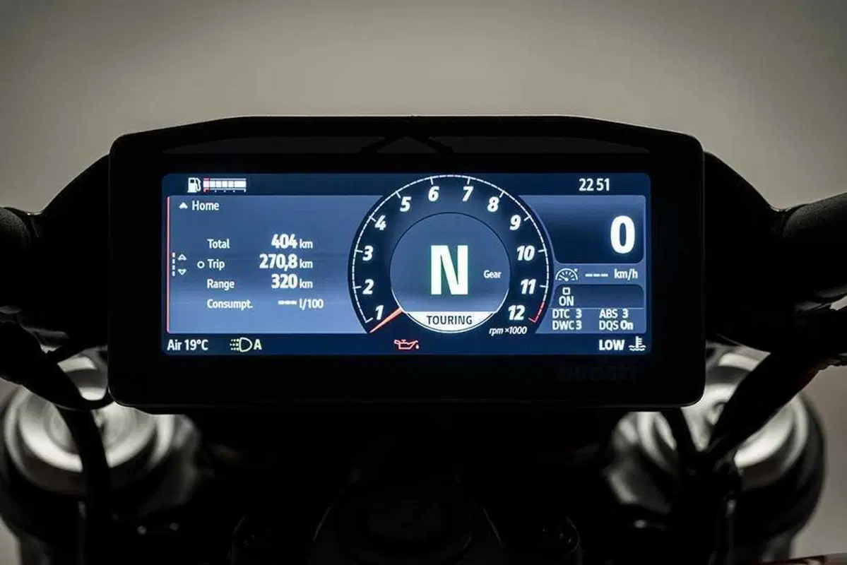 La cruiser da MotoGP! Abbiamo guidato la nuova Ducati XDiavel V4 [VIDEO] (127)