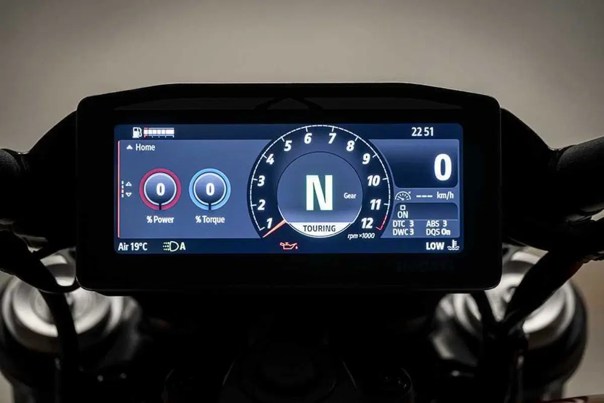 La cruiser da MotoGP! Abbiamo guidato la nuova Ducati XDiavel V4 [VIDEO] (131)