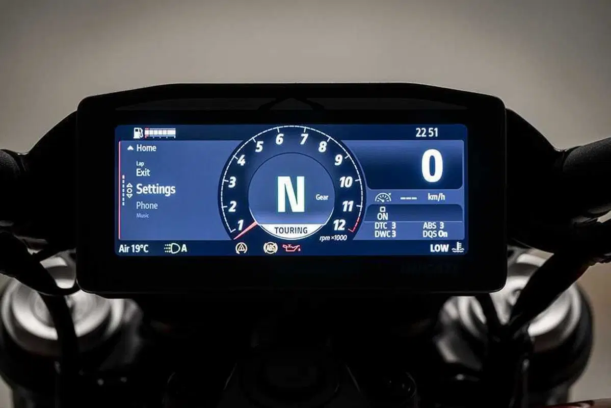 La cruiser da MotoGP! Abbiamo guidato la nuova Ducati XDiavel V4 [VIDEO] (132)