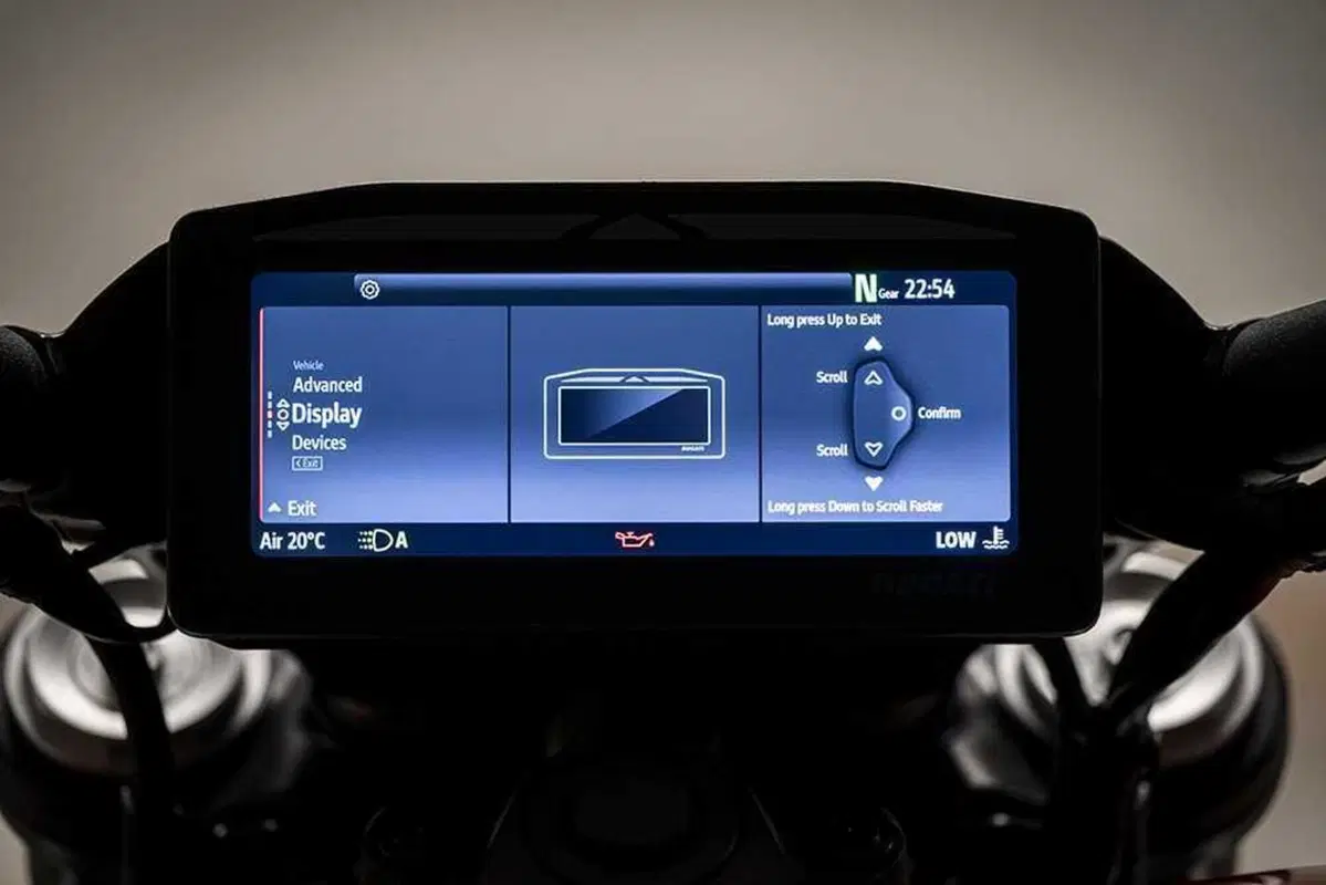 La cruiser da MotoGP! Abbiamo guidato la nuova Ducati XDiavel V4 [VIDEO] (157)