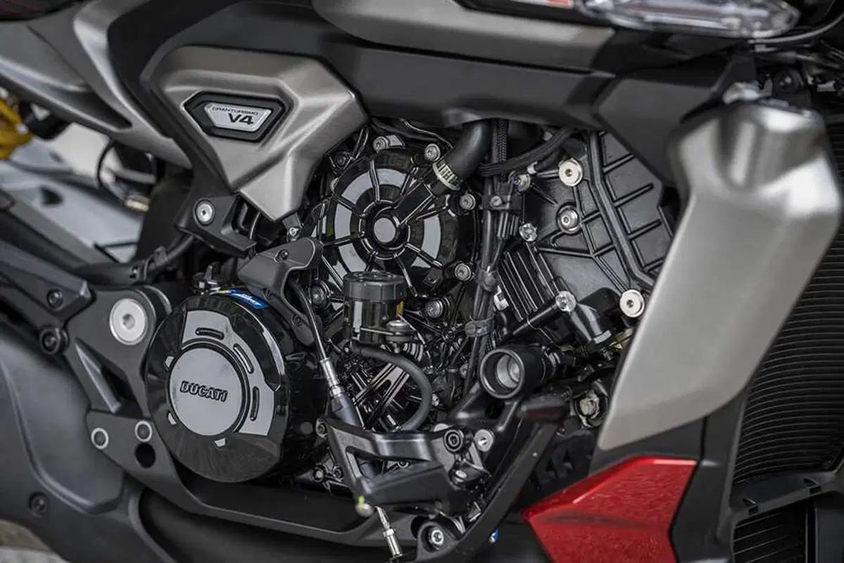 La cruiser da MotoGP! Abbiamo guidato la nuova Ducati XDiavel V4 [VIDEO] (206)