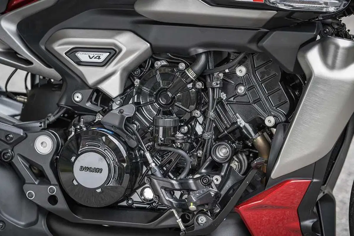 La cruiser da MotoGP! Abbiamo guidato la nuova Ducati XDiavel V4 [VIDEO] (216)