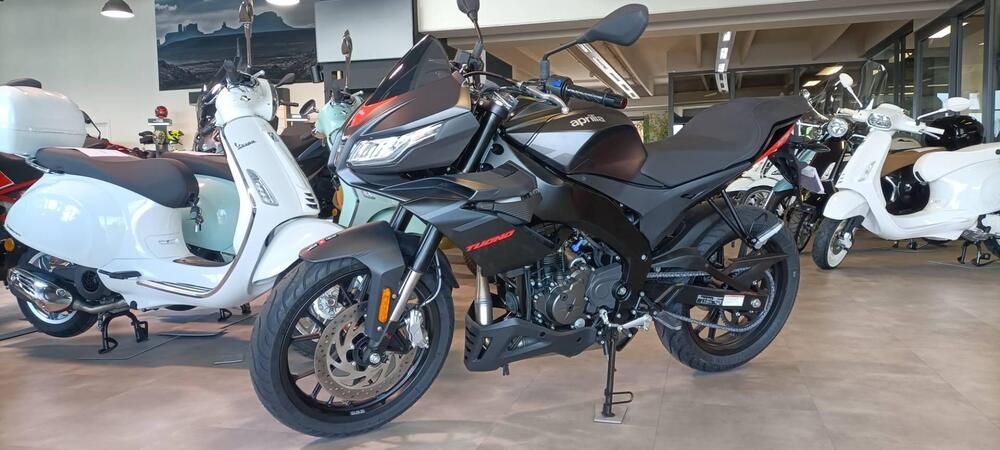Aprilia Tuono 125 (2025) (2)