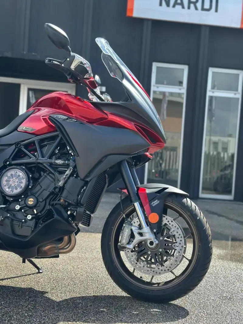 MV Agusta Turismo Veloce 800 Lusso SCS (2021 - 26) (5)