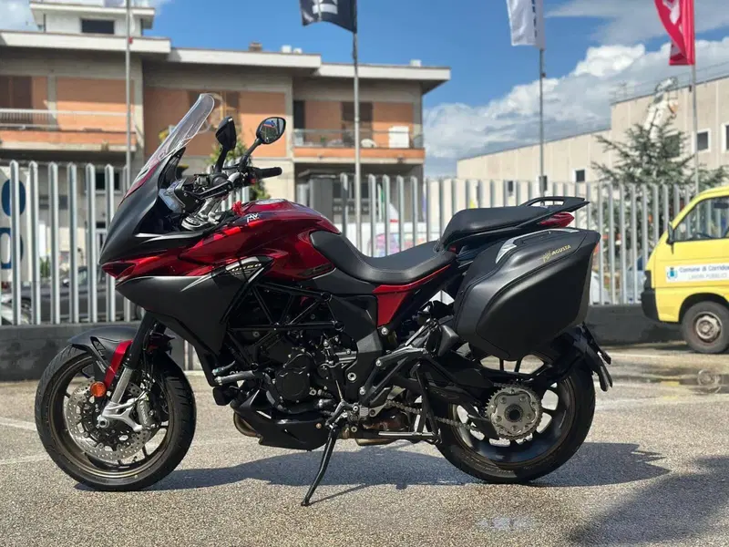 MV Agusta Turismo Veloce 800 Lusso SCS (2021 - 26) (6)