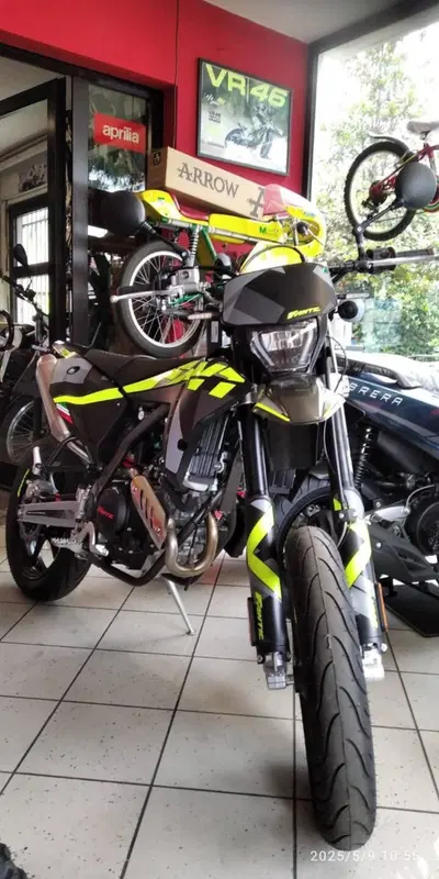Fantic Motor Motard 125 Performance 4t (2020) nuova