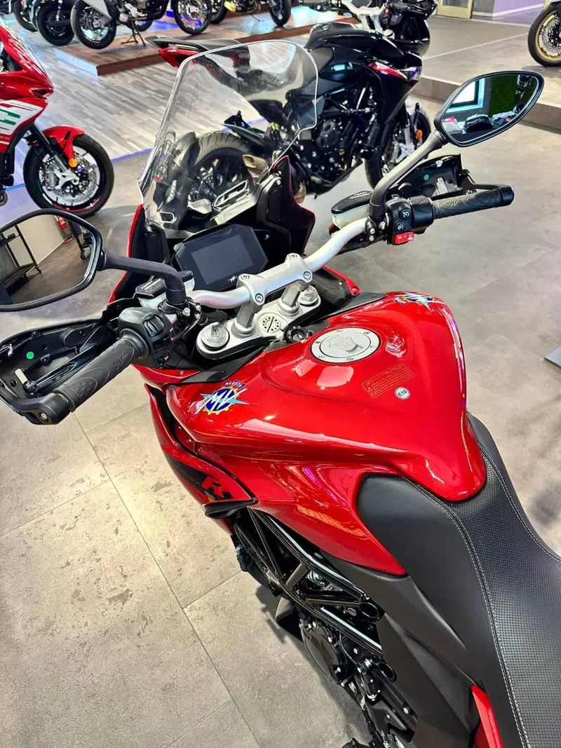 MV Agusta Turismo Veloce 800 R (2023 - 26) (4)