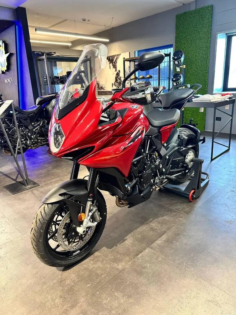 MV Agusta Turismo Veloce 800 R (2023 - 26) (5)