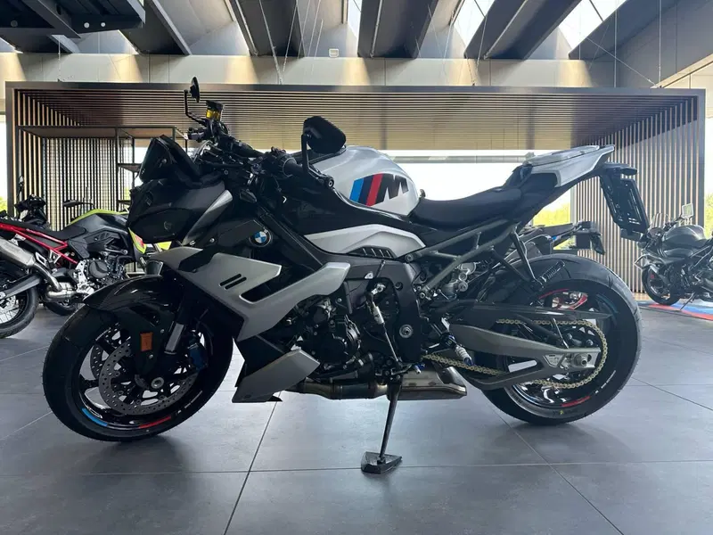 Bmw M 1000 R (2025 - 26) (4)
