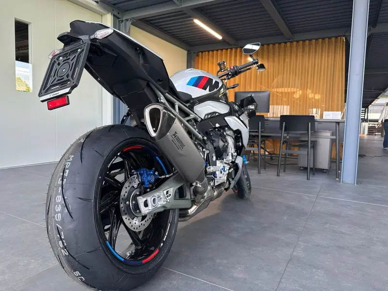 Bmw M 1000 R (2025 - 26) (3)