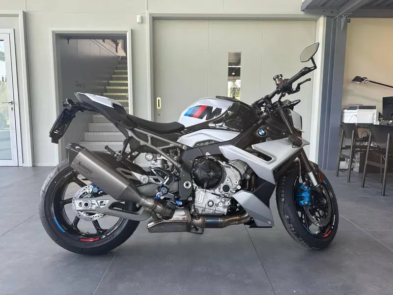 Bmw M 1000 R (2025 - 26)