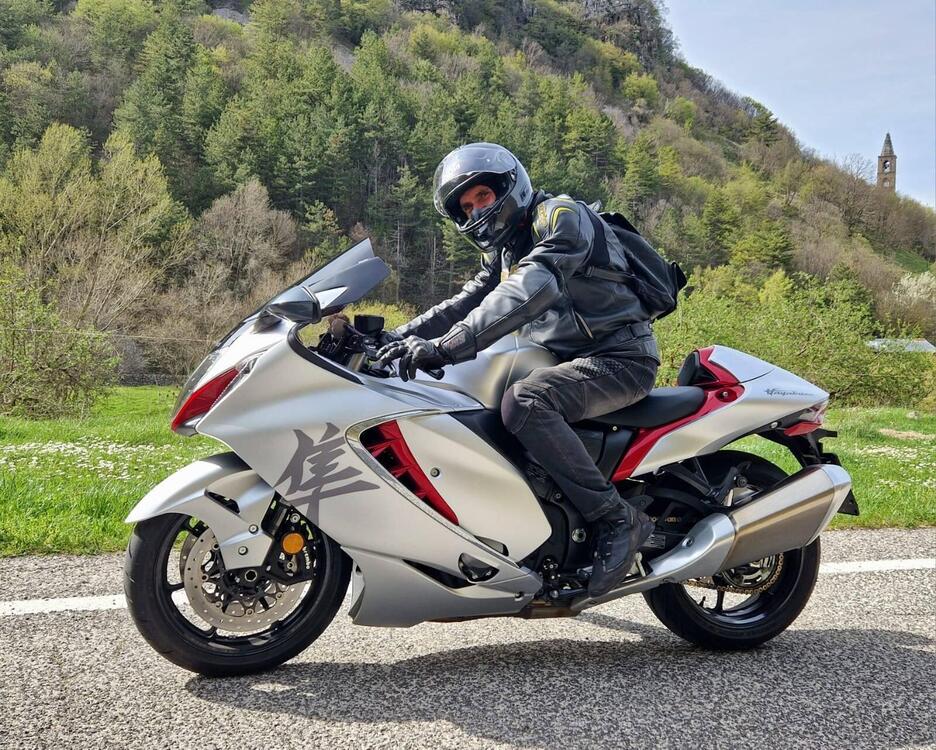 Suzuki GSX 1300 R Hayabusa (2021 - 24) (5)