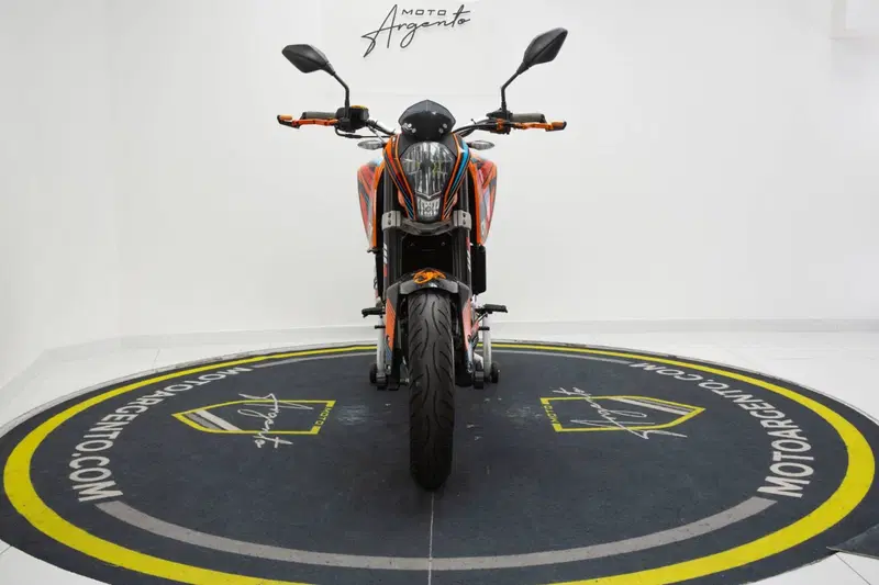 KTM 125 Duke (6)