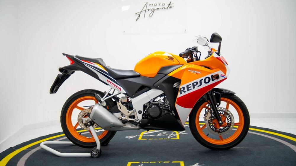 Honda CBR 125 R (2007 - 17) (3)