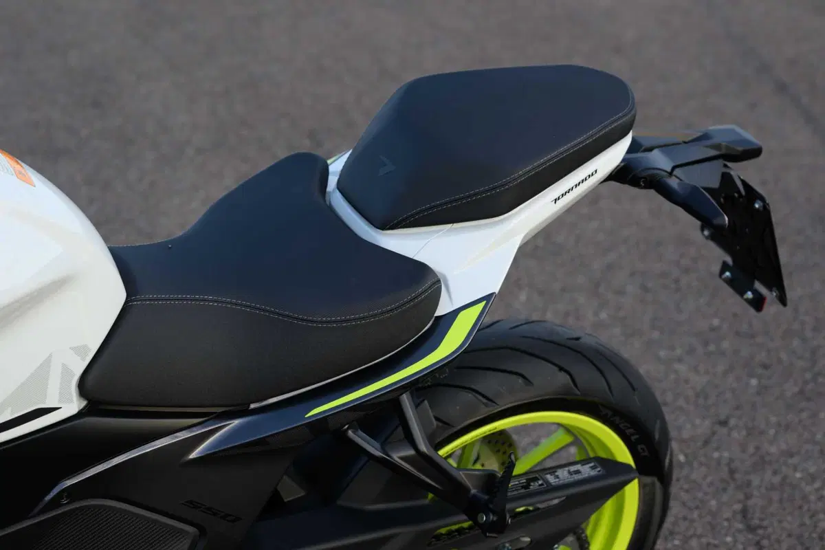 Benelli Tornado 550 2025: test in pista, pro e contro [VIDEO E GALLERY] (7)