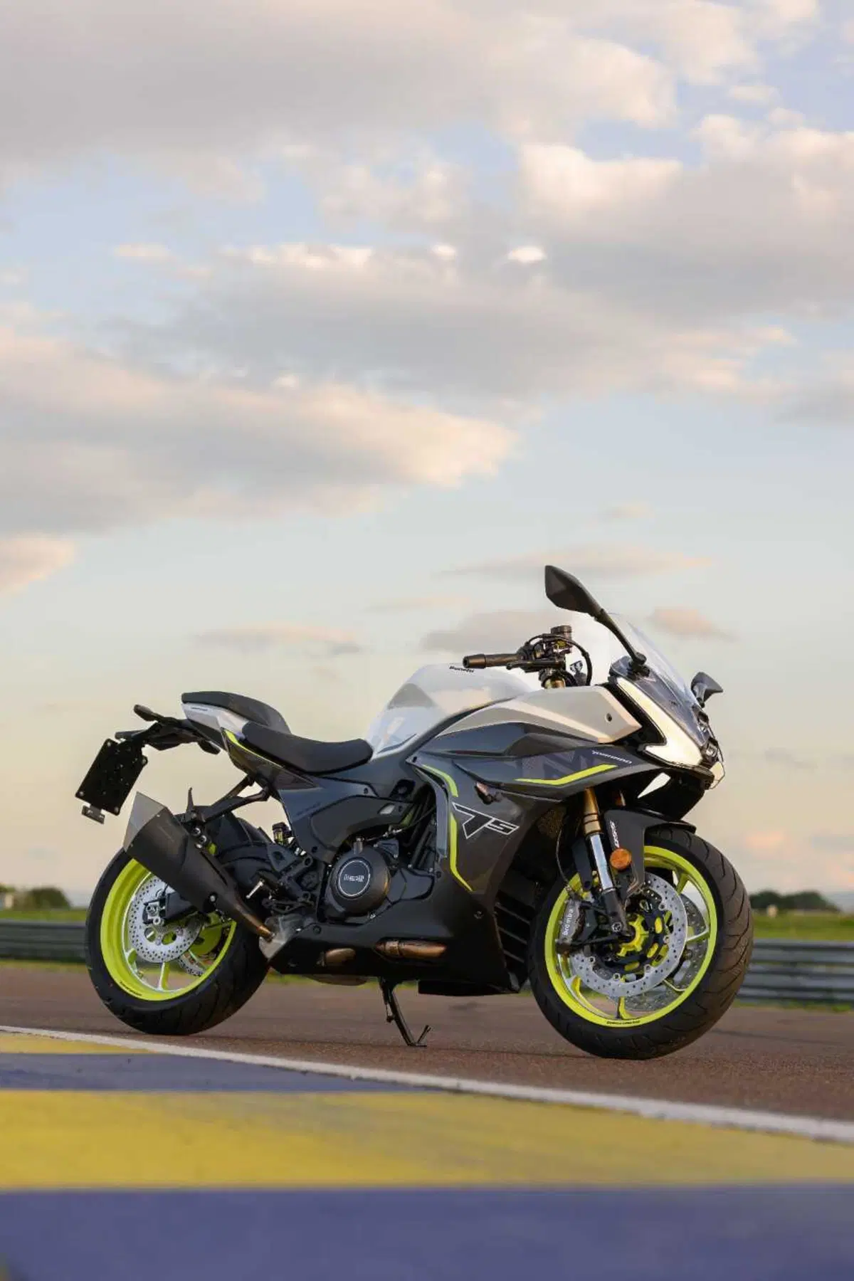 Benelli Tornado 550 2025: test in pista, pro e contro [VIDEO E GALLERY] (10)
