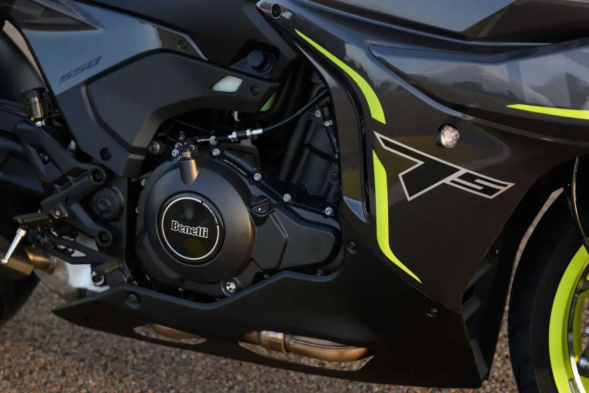 Benelli Tornado 550 2025: test in pista, pro e contro [VIDEO E GALLERY] (14)