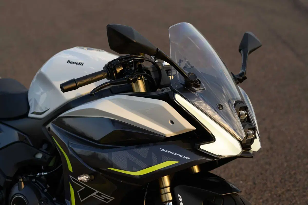Benelli Tornado 550 2025: test in pista, pro e contro [VIDEO E GALLERY] (15)