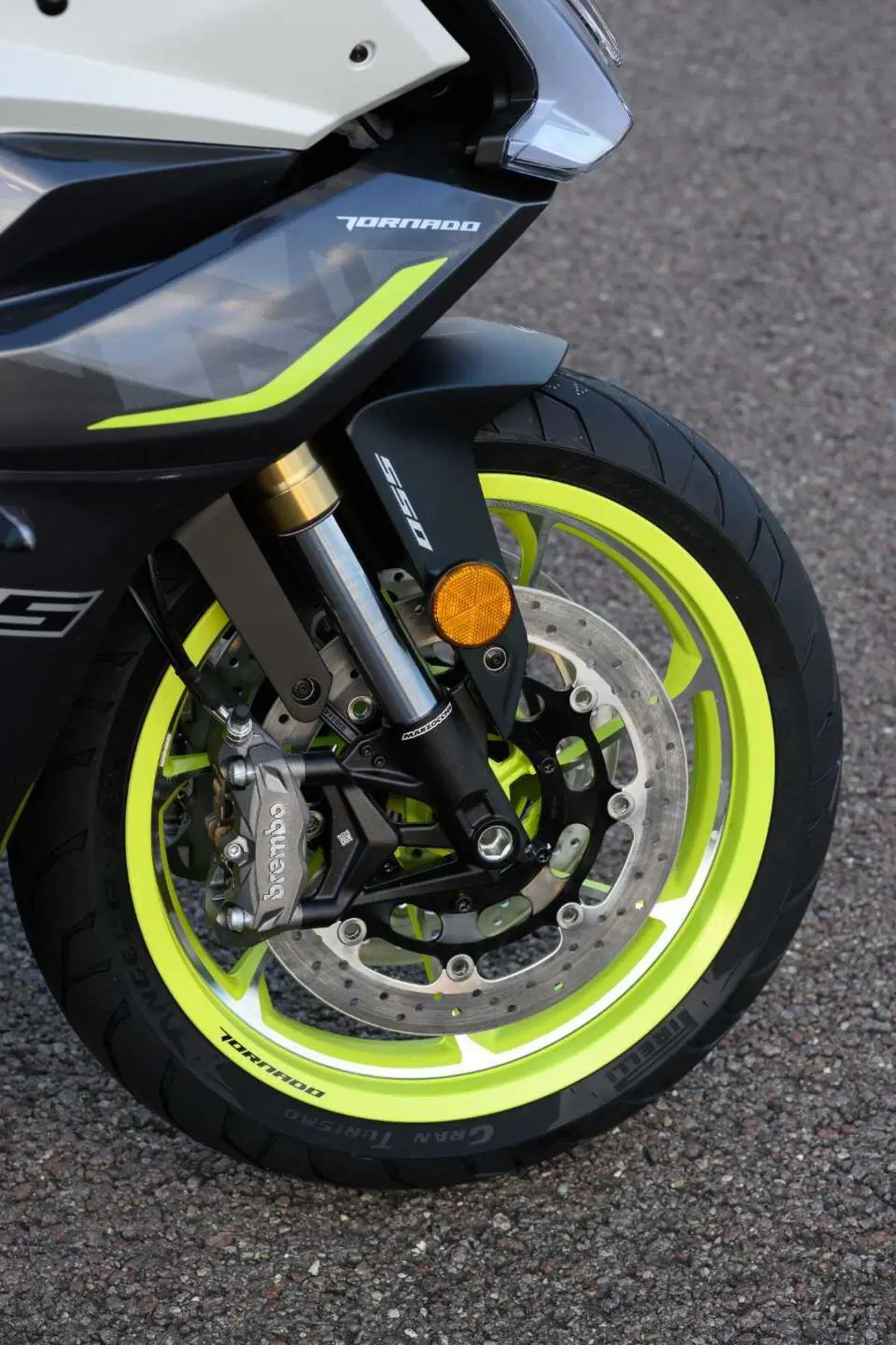 Benelli Tornado 550 2025: test in pista, pro e contro [VIDEO E GALLERY] (23)