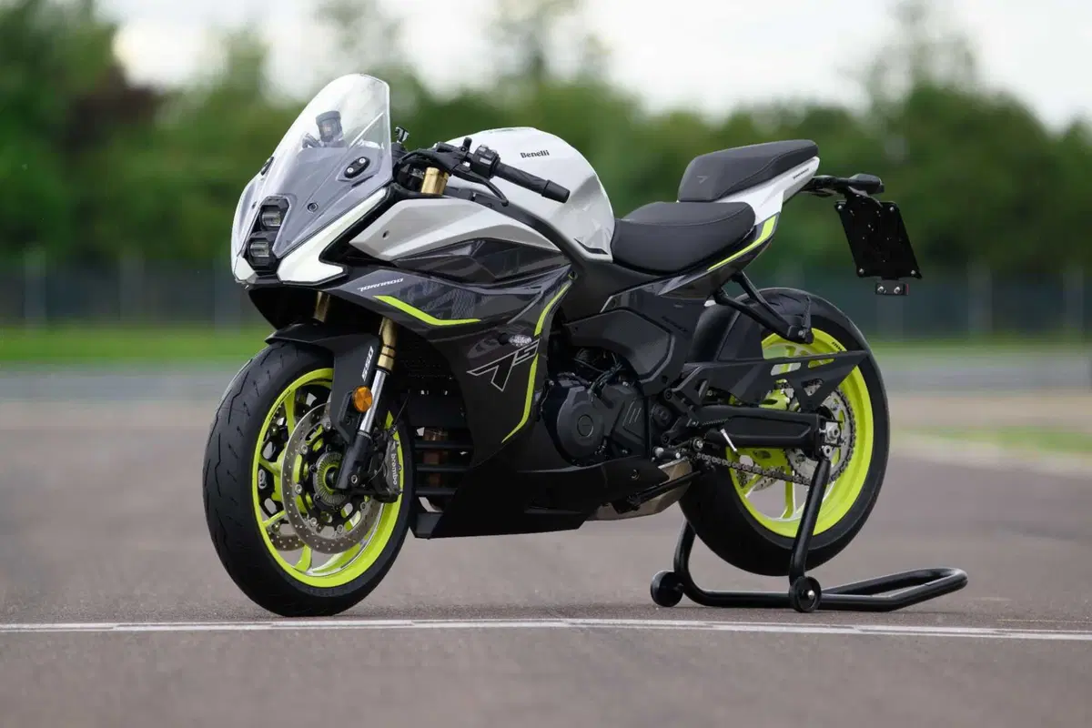 Benelli Tornado 550 2025: test in pista, pro e contro [VIDEO E GALLERY] (29)