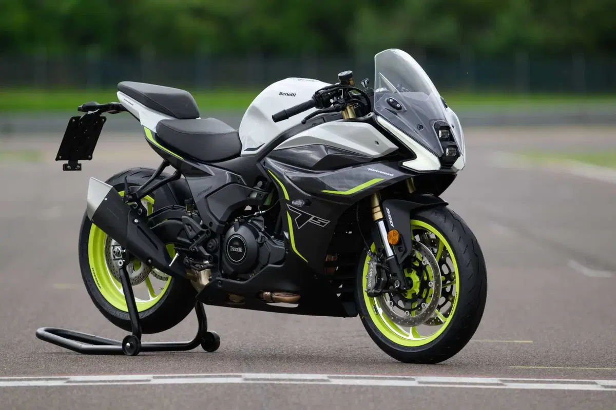 Benelli Tornado 550 2025: test in pista, pro e contro [VIDEO E GALLERY] (32)