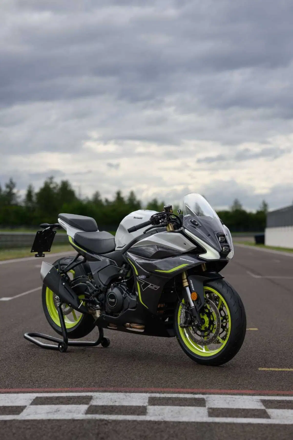 Benelli Tornado 550 2025: test in pista, pro e contro [VIDEO E GALLERY] (36)