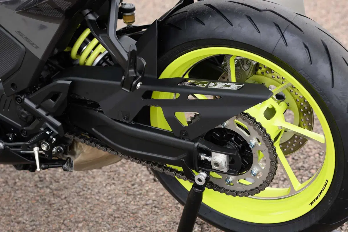 Benelli Tornado 550 2025: test in pista, pro e contro [VIDEO E GALLERY] (48)