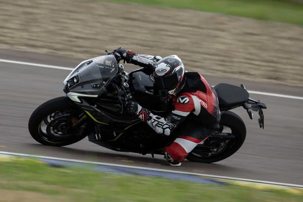 Benelli Tornado 550 2025: test in pista, pro e contro [VIDEO E GALLERY] (74)
