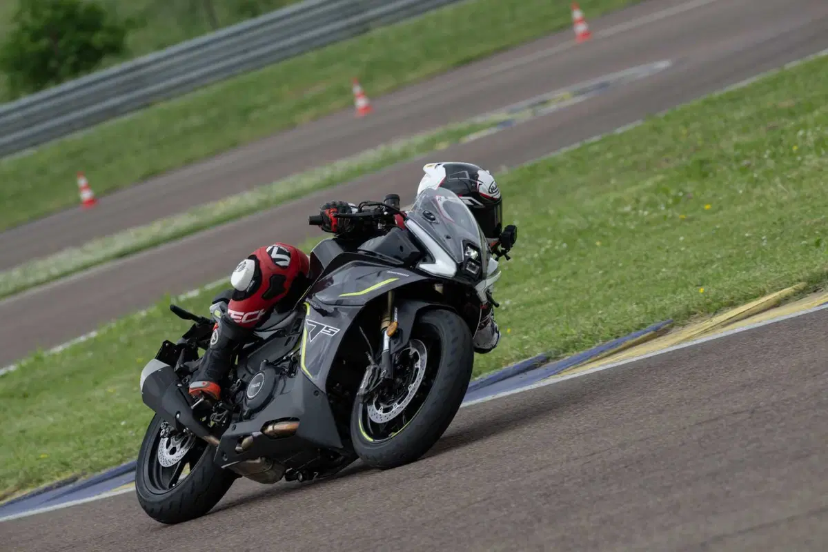 Benelli Tornado 550 2025: test in pista, pro e contro [VIDEO E GALLERY] (82)