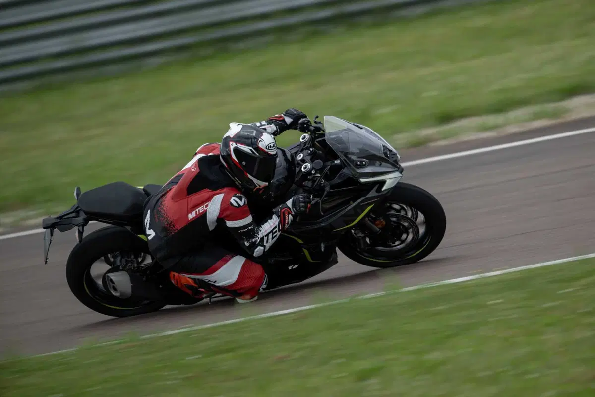 Benelli Tornado 550 2025: la prova in pista (2)