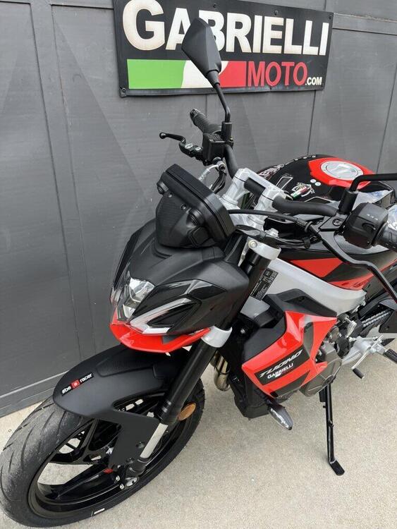 Aprilia Tuono 457 (2025) (2)