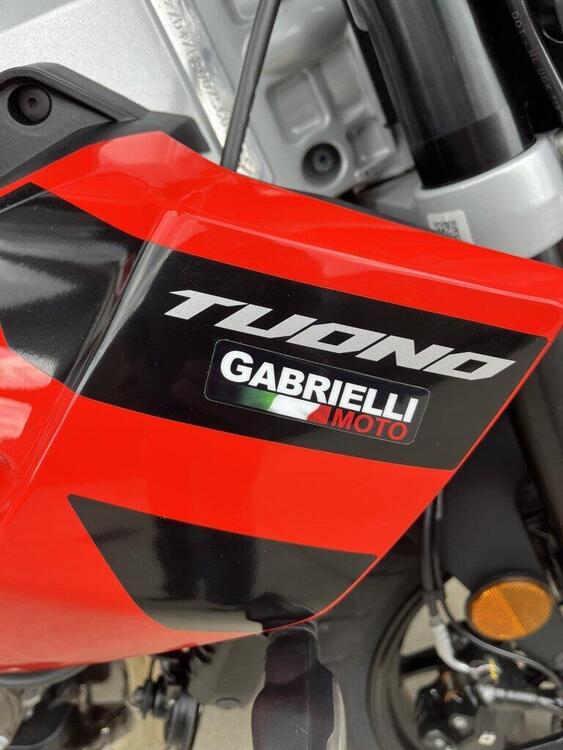 Aprilia Tuono 457 (2025) (4)