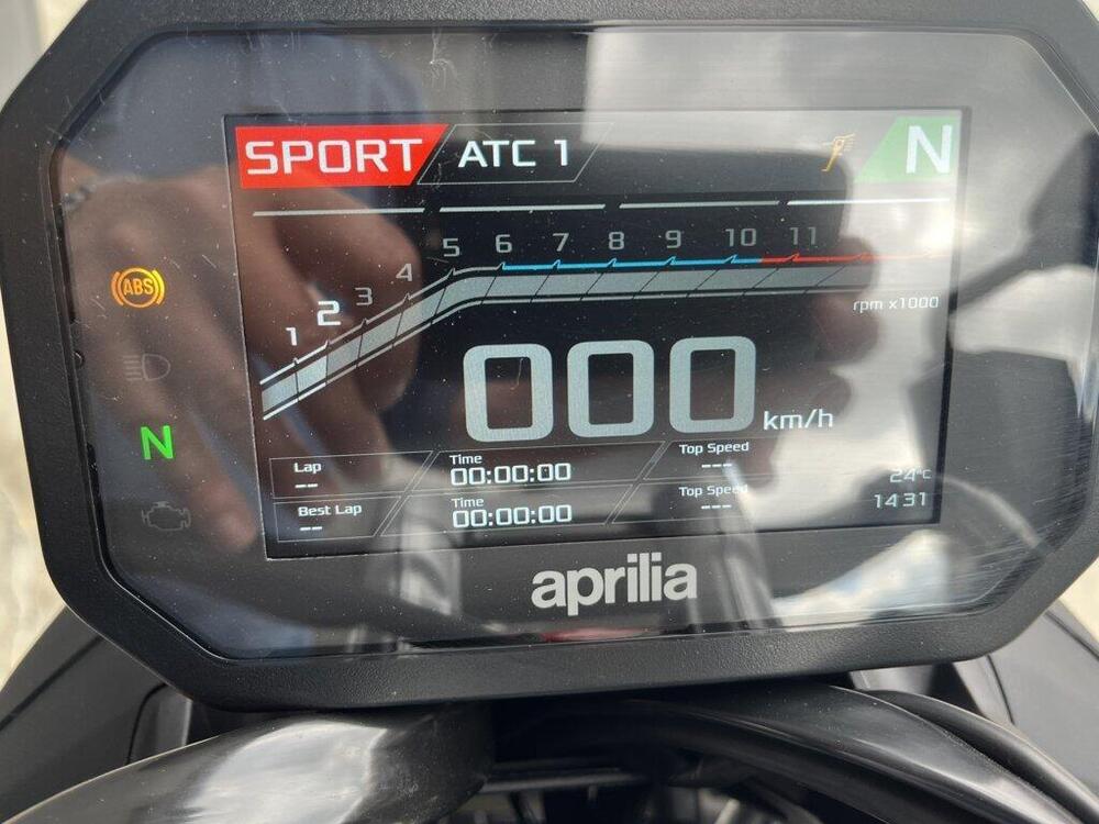 Aprilia Tuono 457 (2025) (5)
