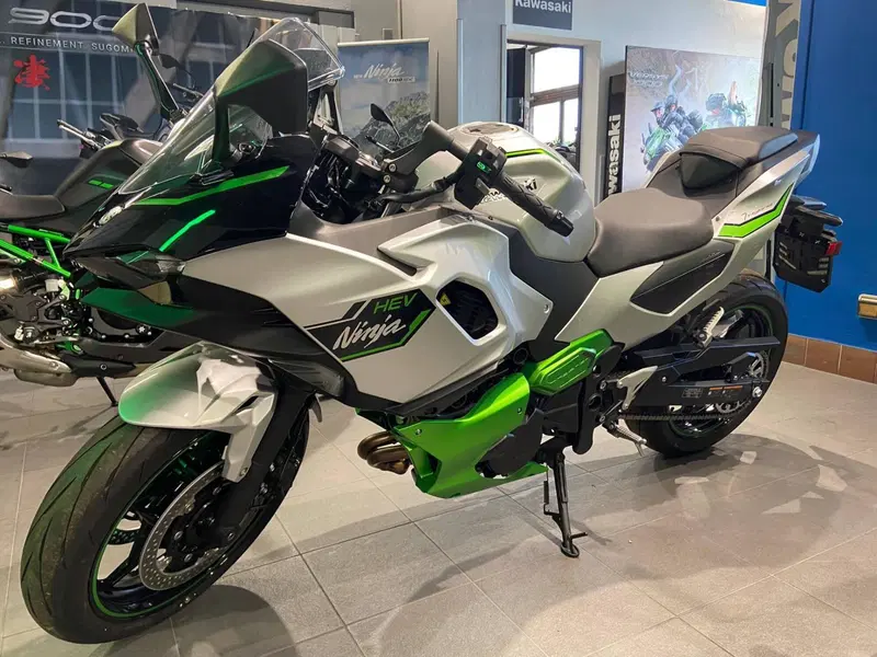 Kawasaki Ninja 7 Hybrid (2024 - 26) (2)