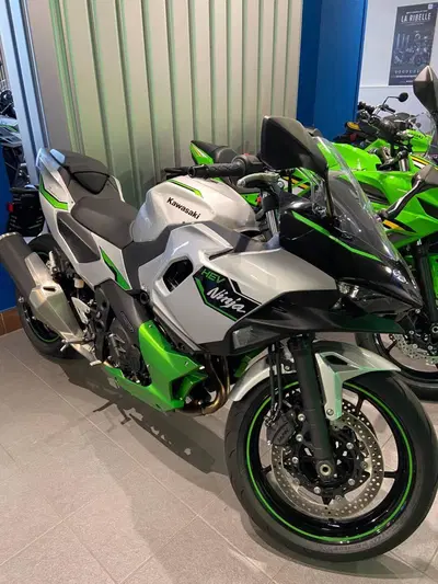 Kawasaki Ninja 7 Hybrid (2024 - 26) usata