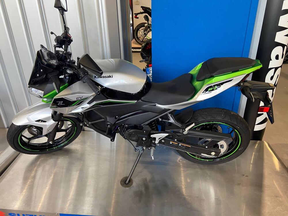 Kawasaki Z e-1 (2024 - 25) (4)