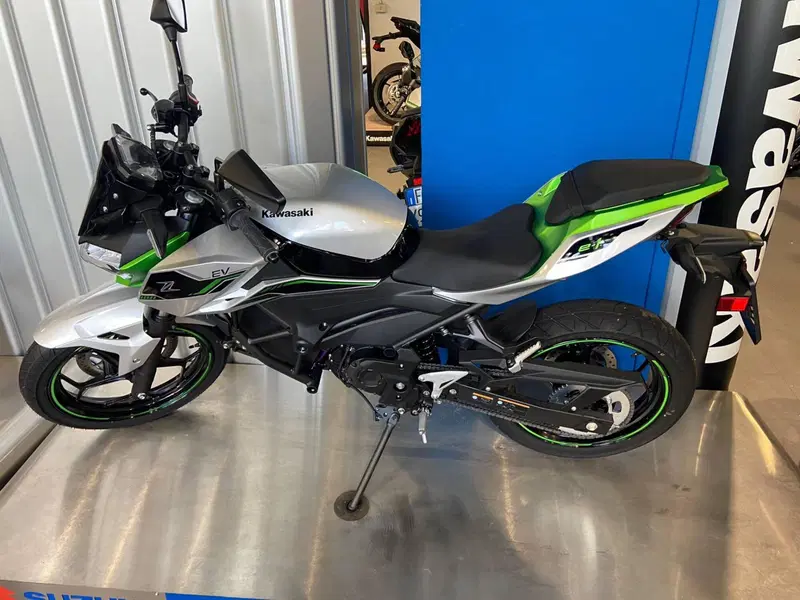 Kawasaki Z e-1 (2024 - 26) (4)