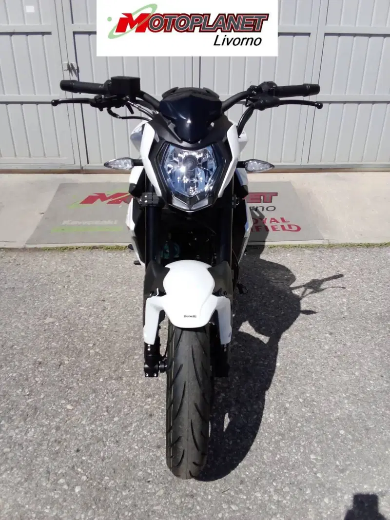 Benelli BN 125 (2021 - 25) (2)
