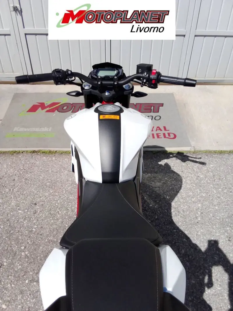 Benelli BN 125 (2021 - 25) (7)