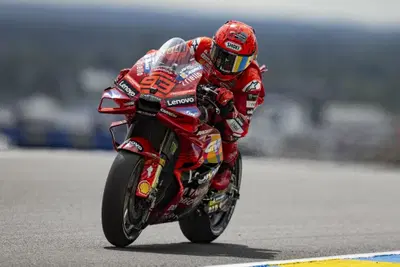 MotoGP 2025. GP di Francia. Vince la Sprint Marc Marquez, secondo Alex Marquez e terzo Fermin Aldeguer. Quarto Fabio Quartararo, caduto Pecco Bagnaia! [RISULTATI]
