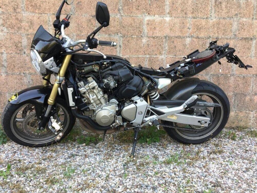 HORNET 600 SOLO RETROTRENO PREZZO DA CONCORDARE Honda