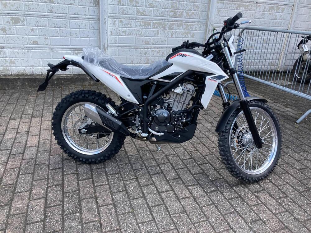 Betamotor Alp 4.0 (2024 - 25) (3)