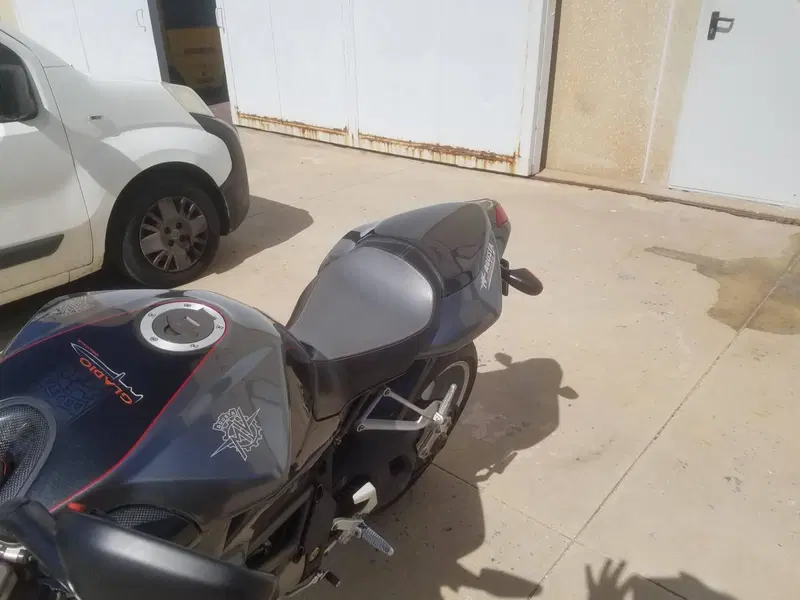 MV Agusta Brutale 910 S (2005 - 11) (6)