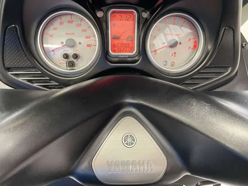 Yamaha T-Max 500 (2004 - 07) (2)