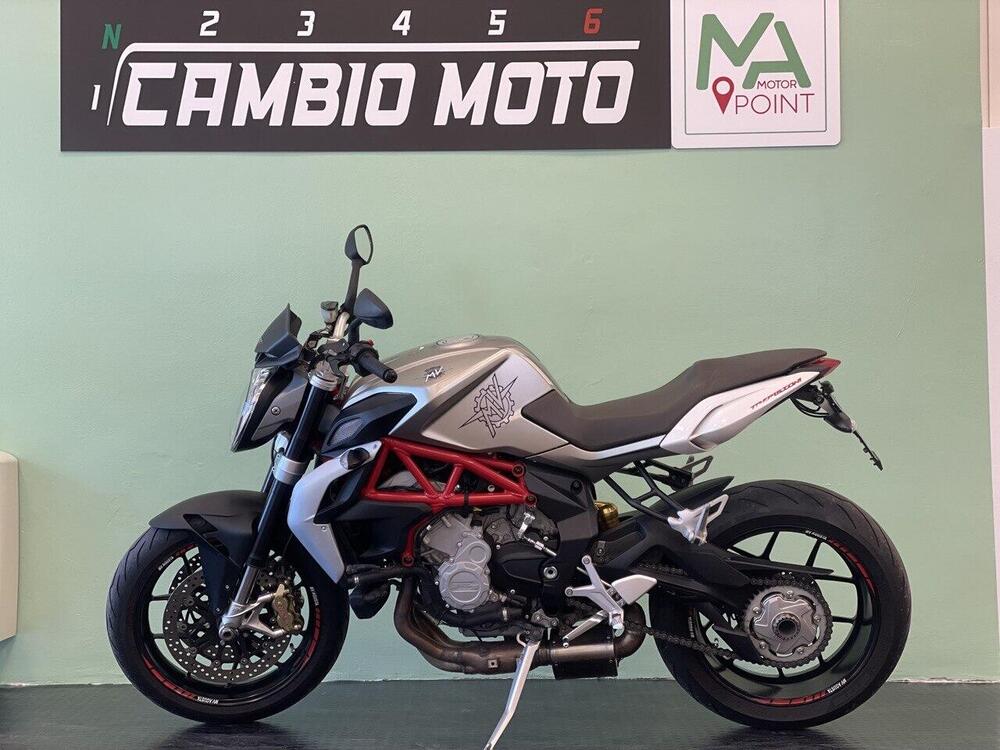 MV Agusta Brutale 800 (2012 - 15) (2)