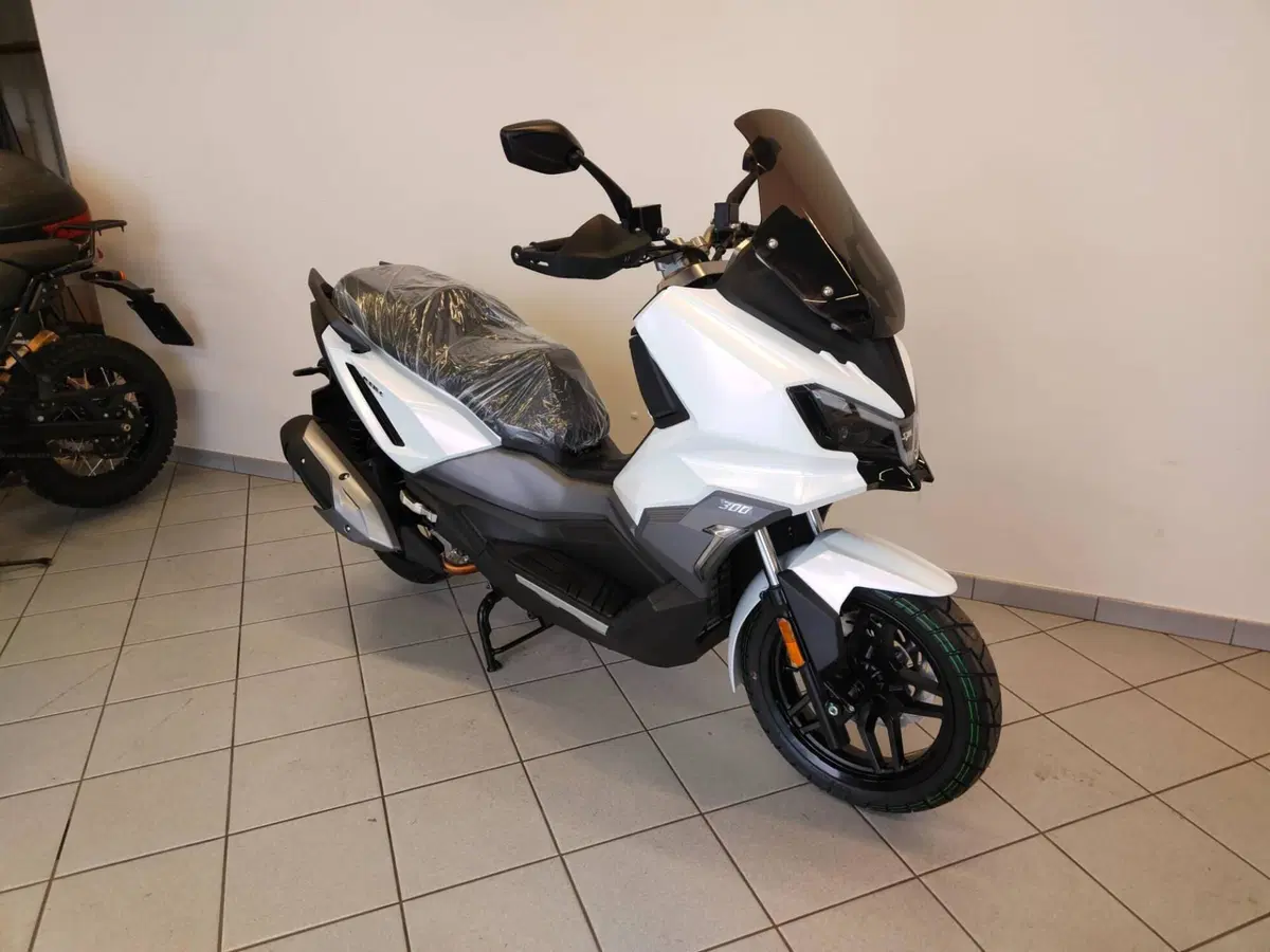 Sym ADX 300 (2024 - 26)