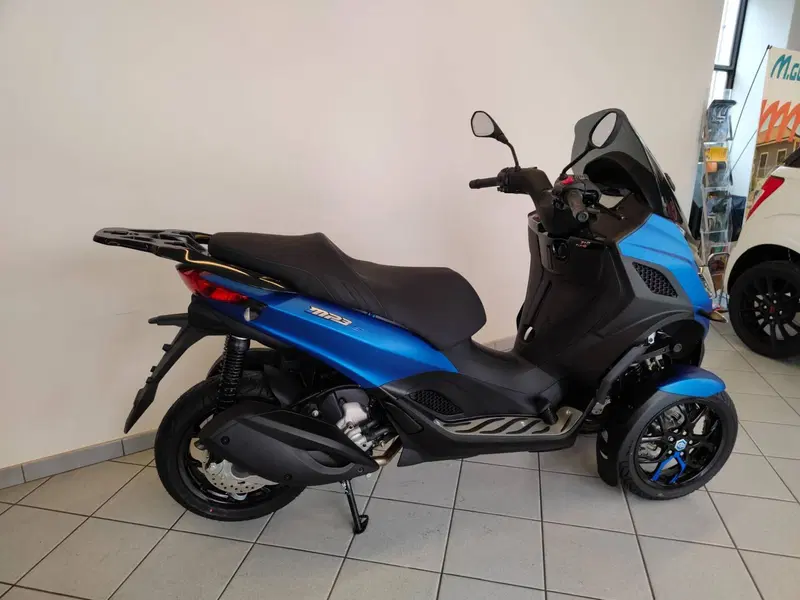 Piaggio MP3 310 Sport (2025 - 26) (7)