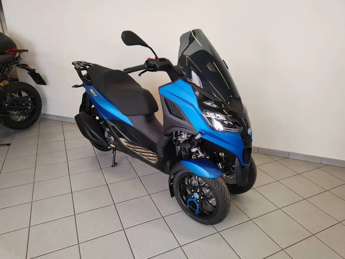 Piaggio MP3 310 Sport (2025 - 26) (11)